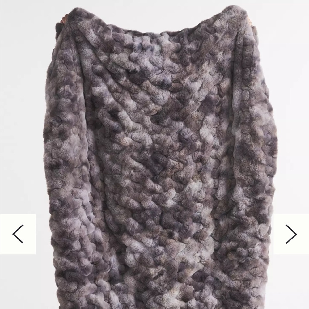 ANTHROPOLOGIE LUXE FAUX FUR THROW 50x70